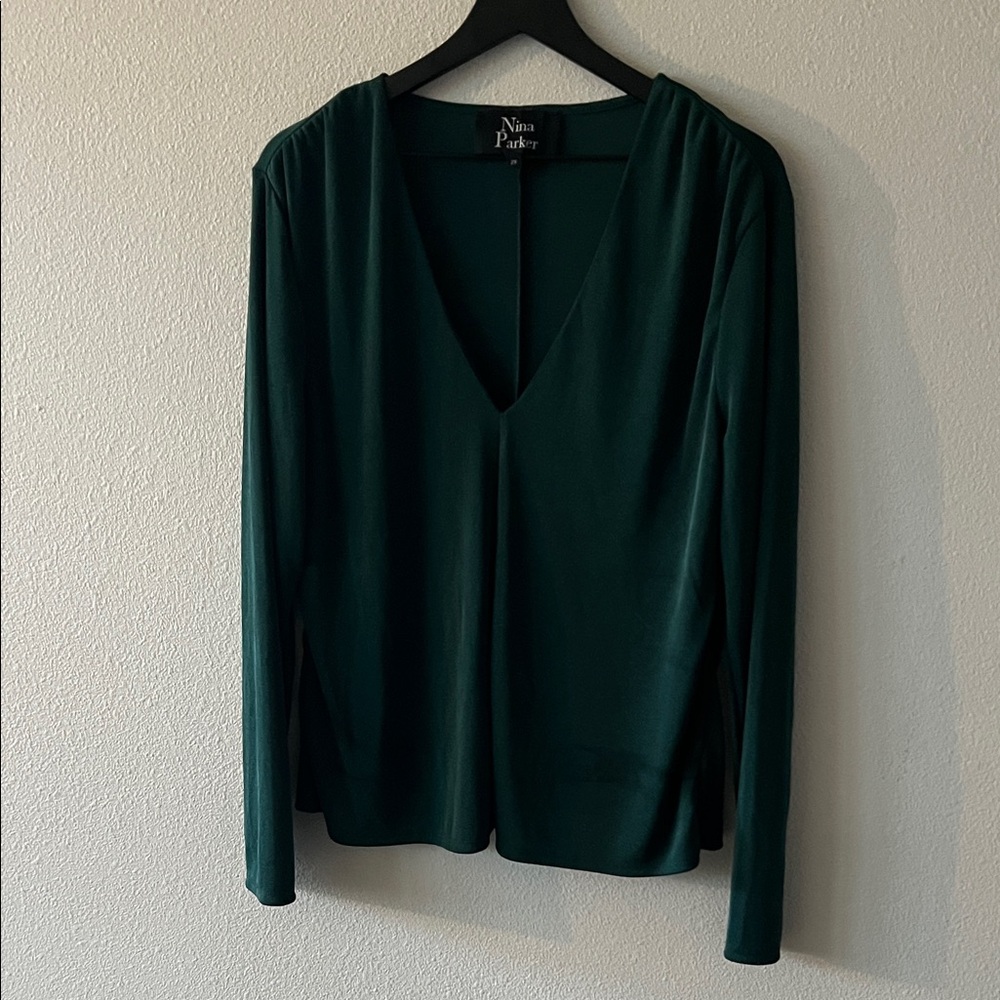 Nina Parker Women's Forest Emerald Green V-Neck Blouse